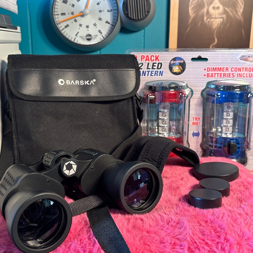 Barska 10x50mm Binoculars 1000 Meters with Bonus NIB NWT 2 pack LED Lanterns